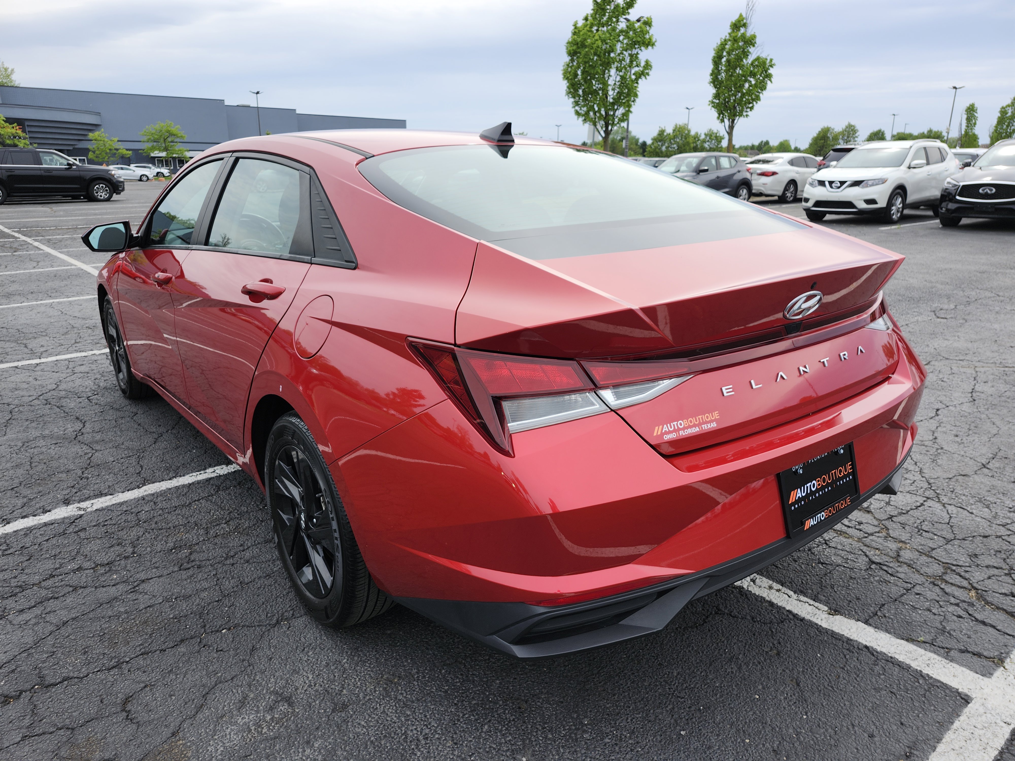 Used 2022 Hyundai Elantra SEL w/ Convenience Package FWD image 15