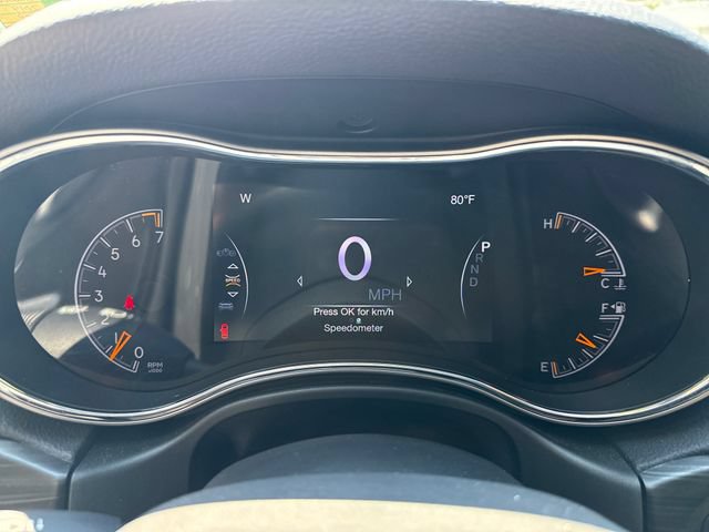 Used 2019 Jeep Grand Cherokee Altitude AWD/4WD image 19