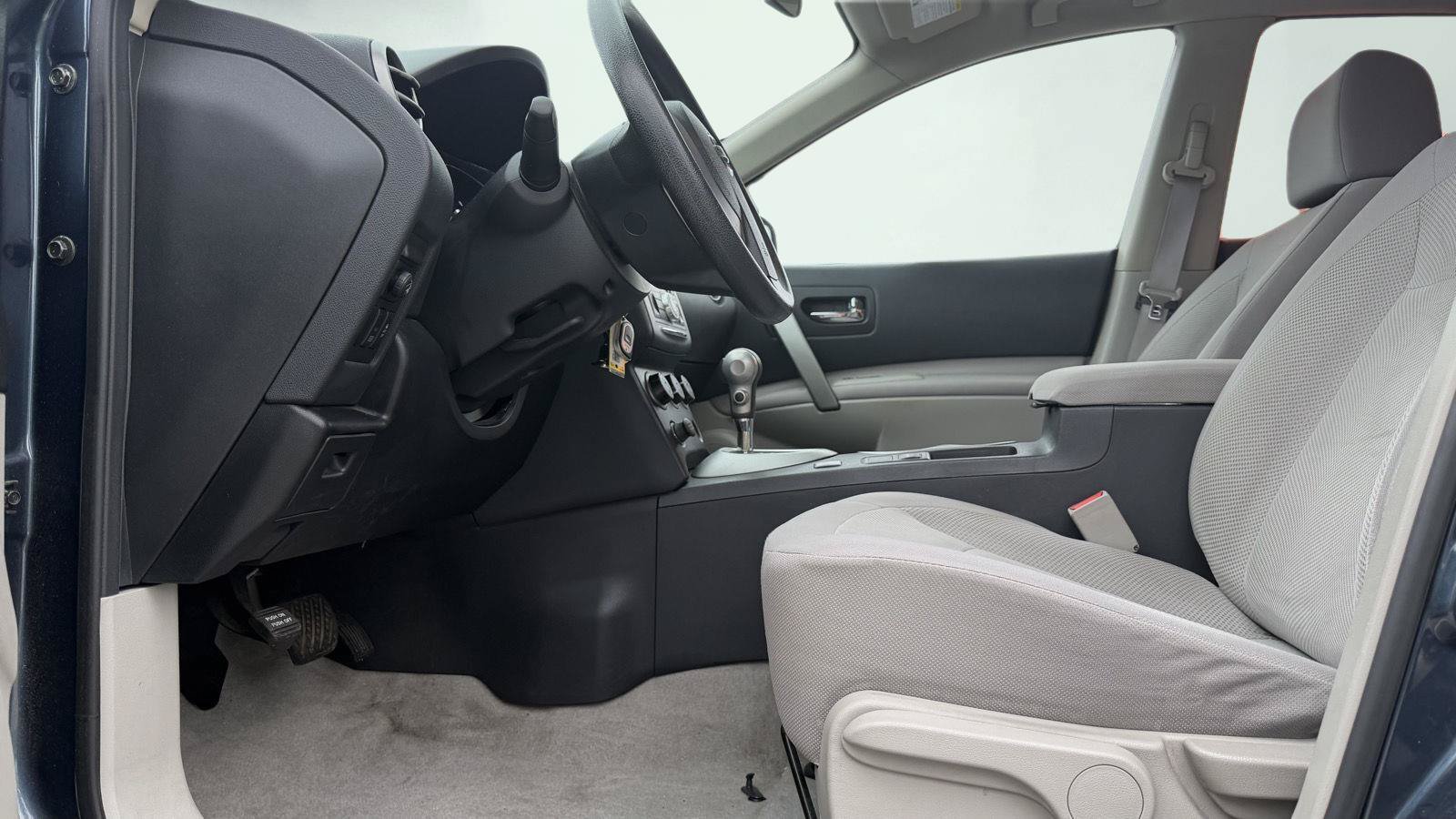 Used 2013 Nissan Rogue S AWD/4WD image 14