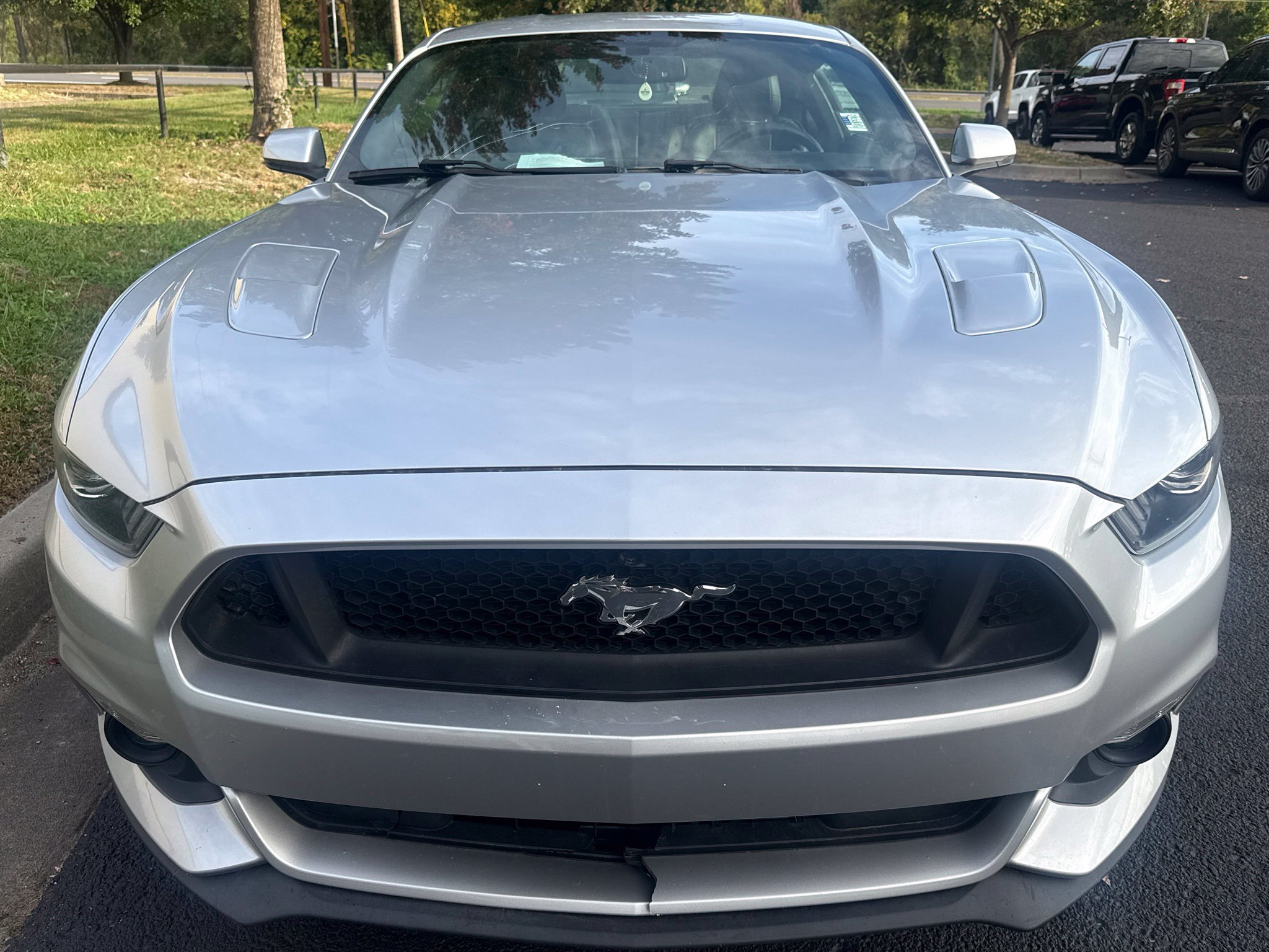 Used 2015 Ford Mustang GT Premium w/ Equipment Group 401A RWD image 2