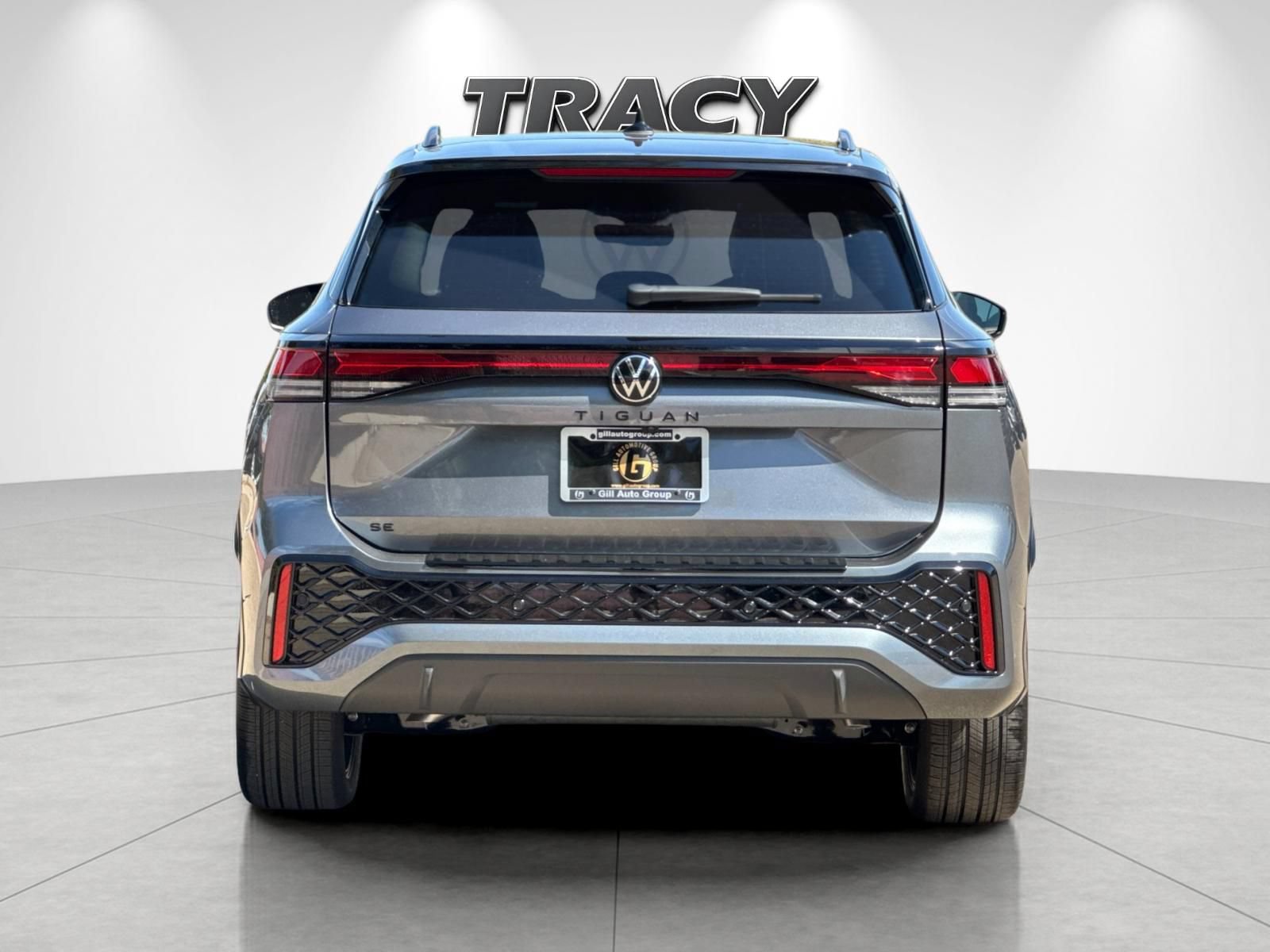 New 2026 Volkswagen Tiguan SE R-Line FWD image 5