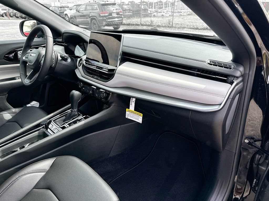 New 2026 Jeep Compass Limited AWD/4WD image 35