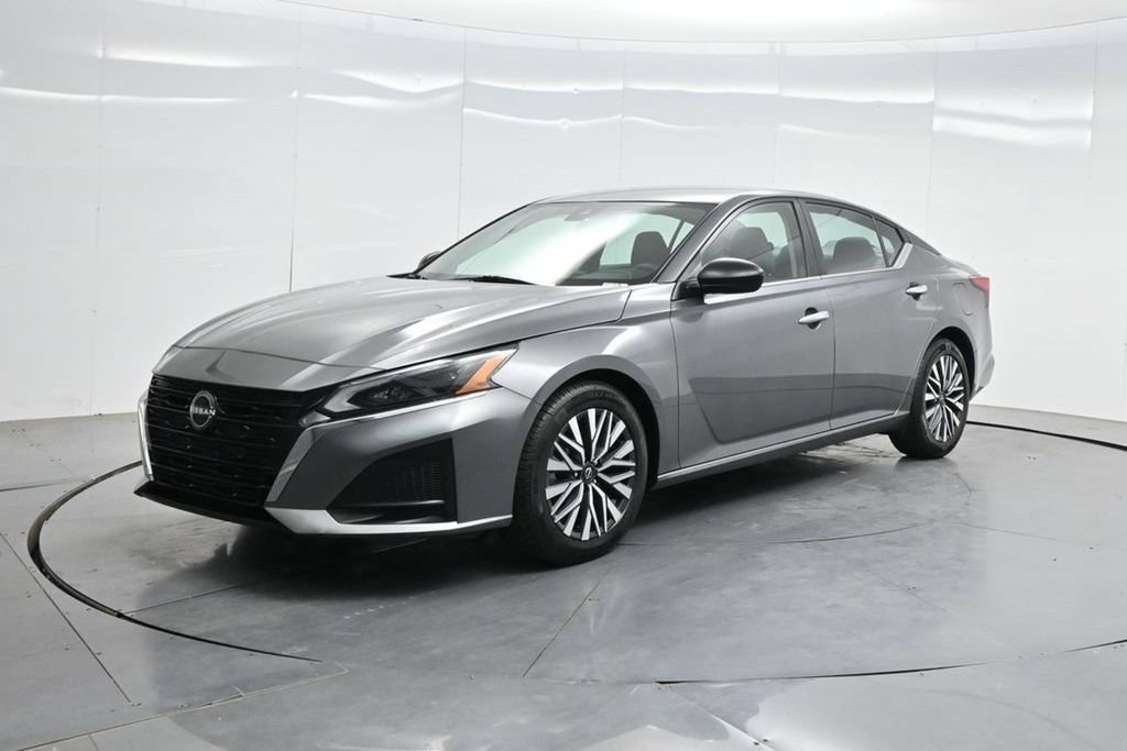 Used 2024 Nissan Altima 2.5 SV FWD image 66