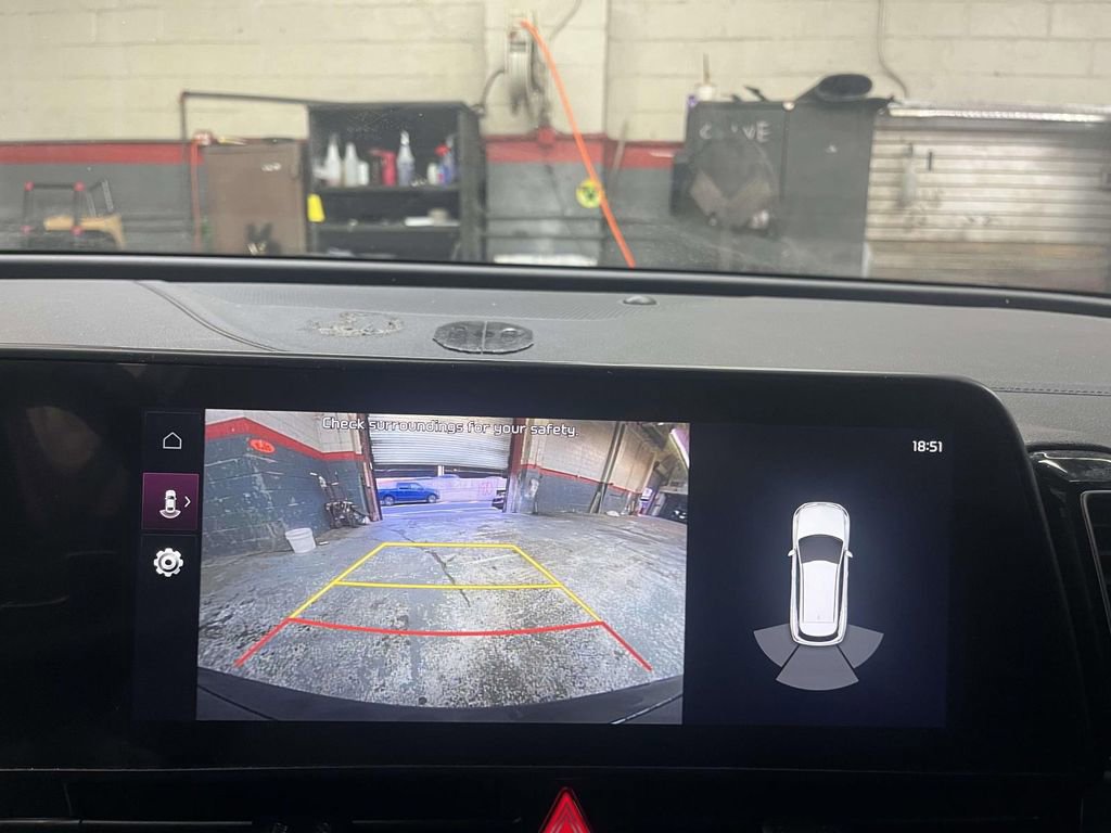 Used 2023 Kia Sportage EX image 19