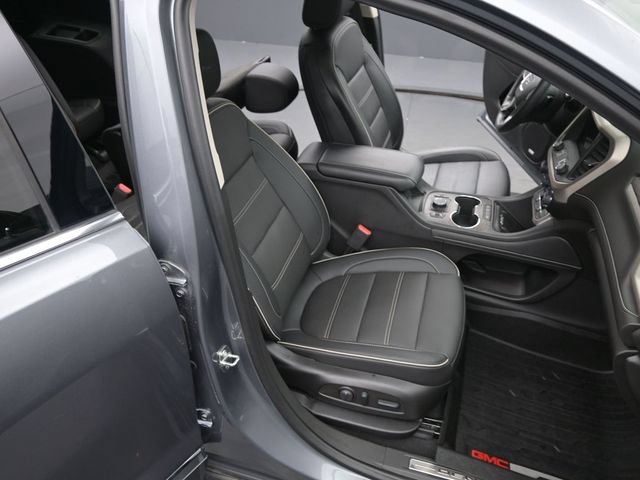Used 2022 GMC Acadia Denali w/ Denali Ultimate Package AWD/4WD image 20