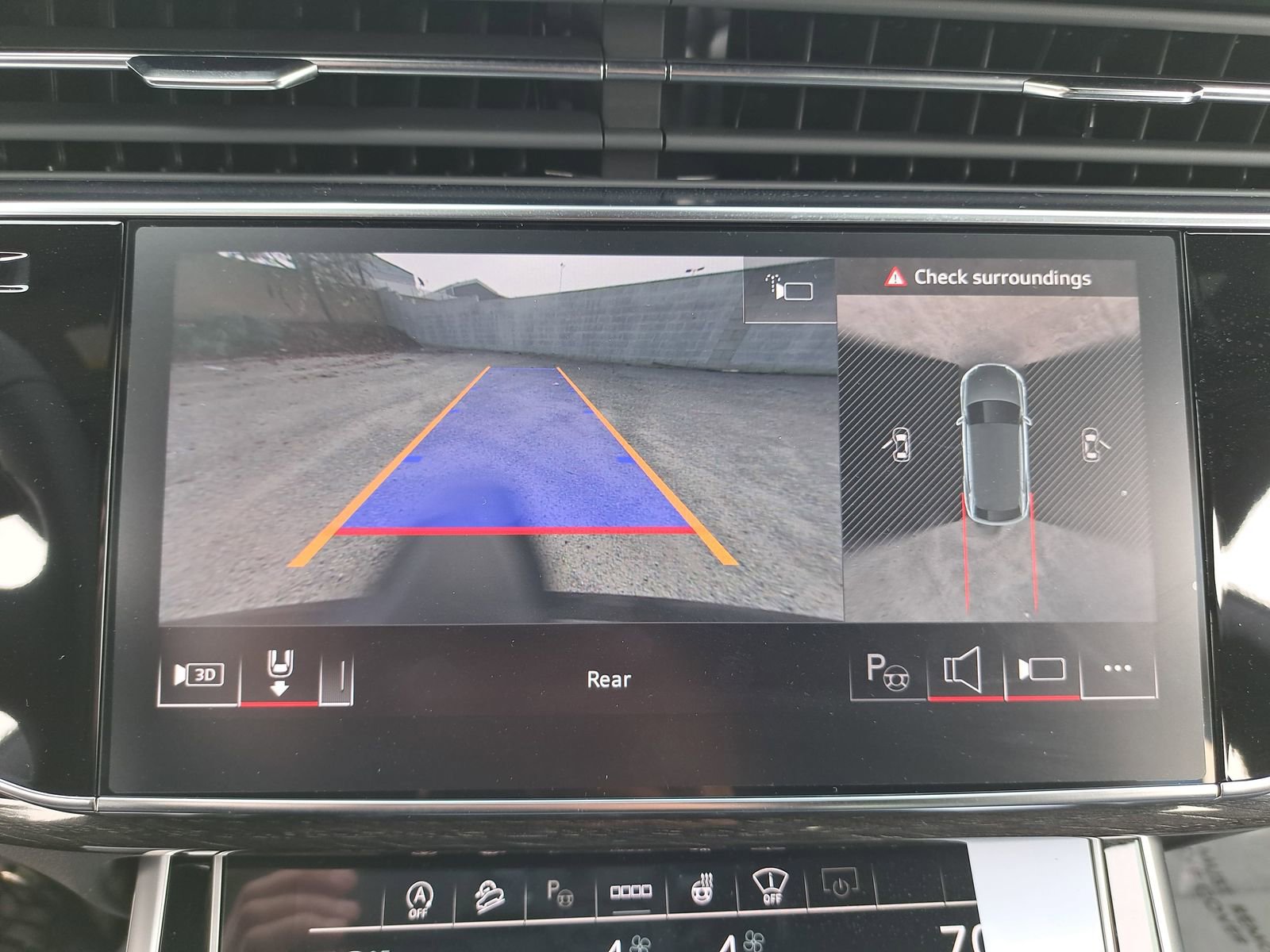 New 2026 Audi Q8 Prestige AWD/4WD image 25