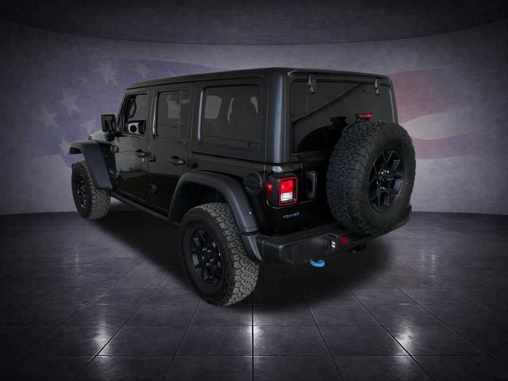 Used 2024 Jeep Wrangler Unlimited AWD/4WD image 3
