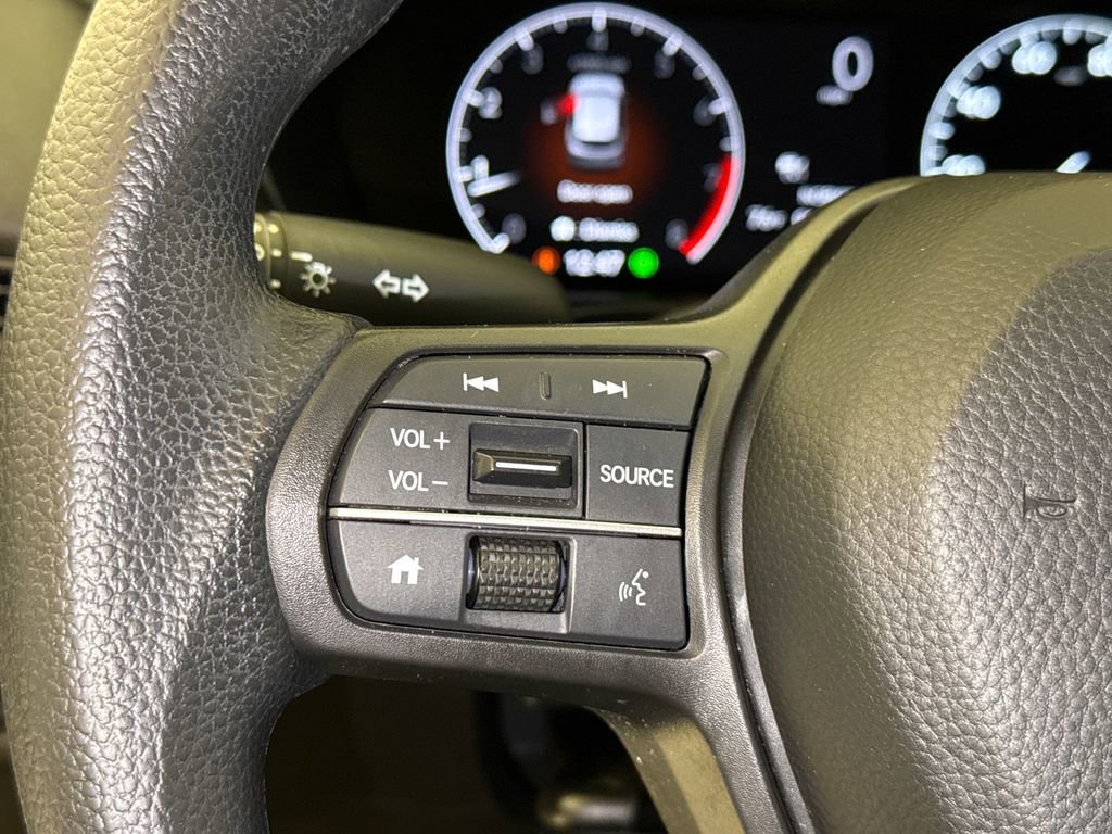 Certified 2023 Honda HR-V LX image 29