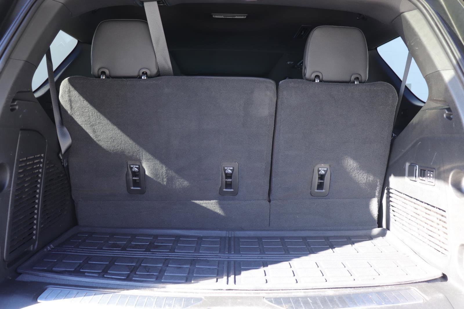 Used 2024 Chevrolet Tahoe High Country image 16