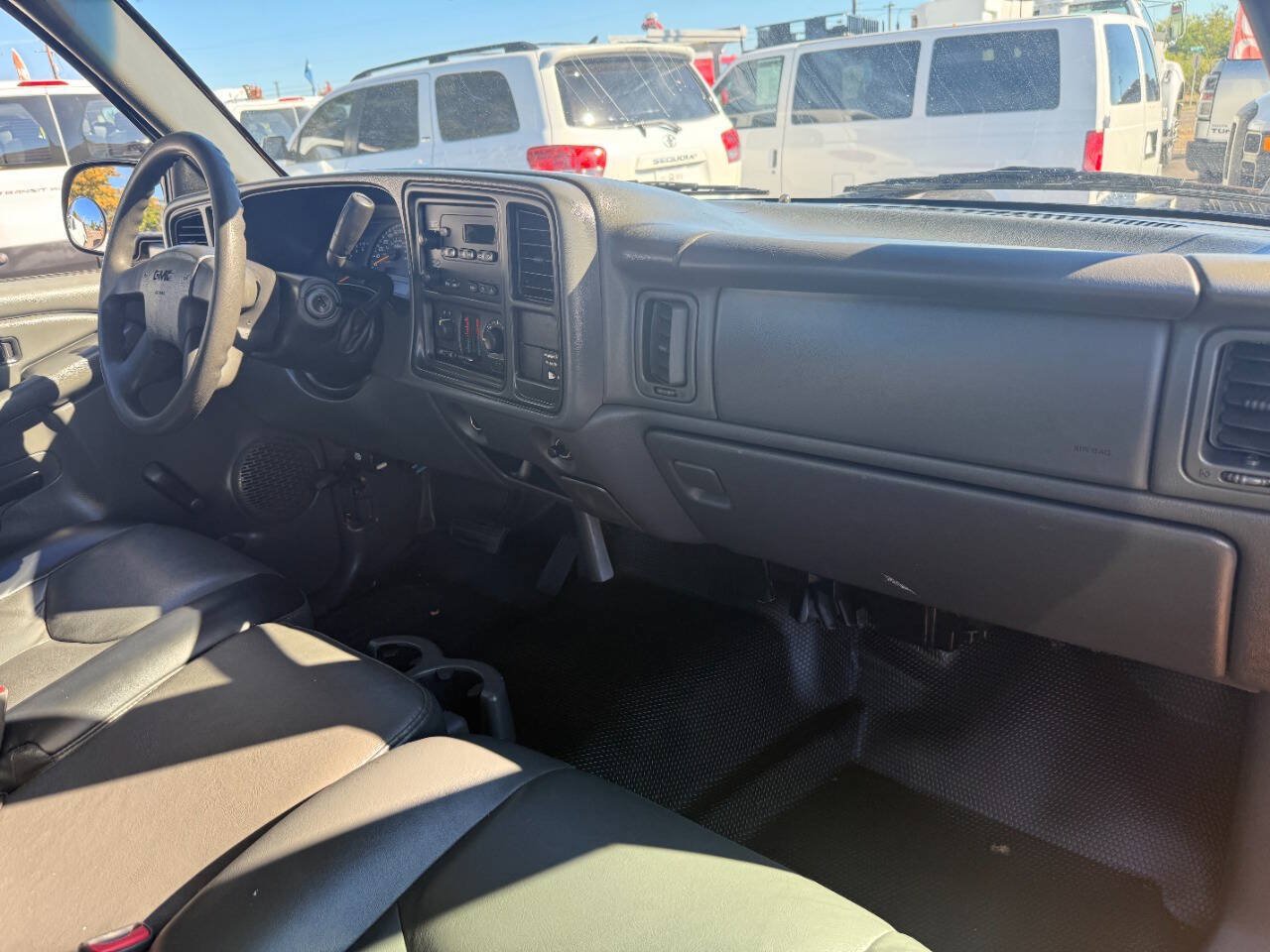 Used 2003 GMC Sierra 2500 W/T RWD image 15
