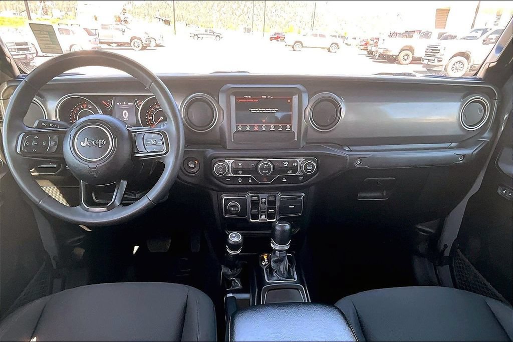 Used 2023 Jeep Gladiator Sport AWD/4WD image 16
