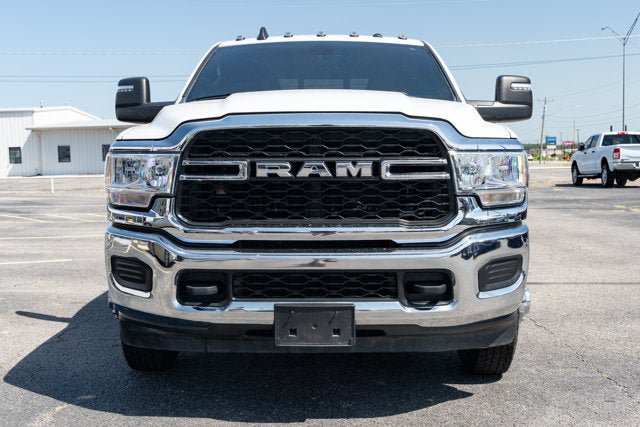 Used 2024 RAM 3500 Tradesman w/ Chrome Appearance Group AWD/4WD image 9