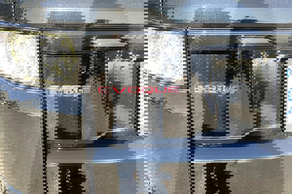 Used 2014 Land Rover Range Rover Evoque Dynamic image 8