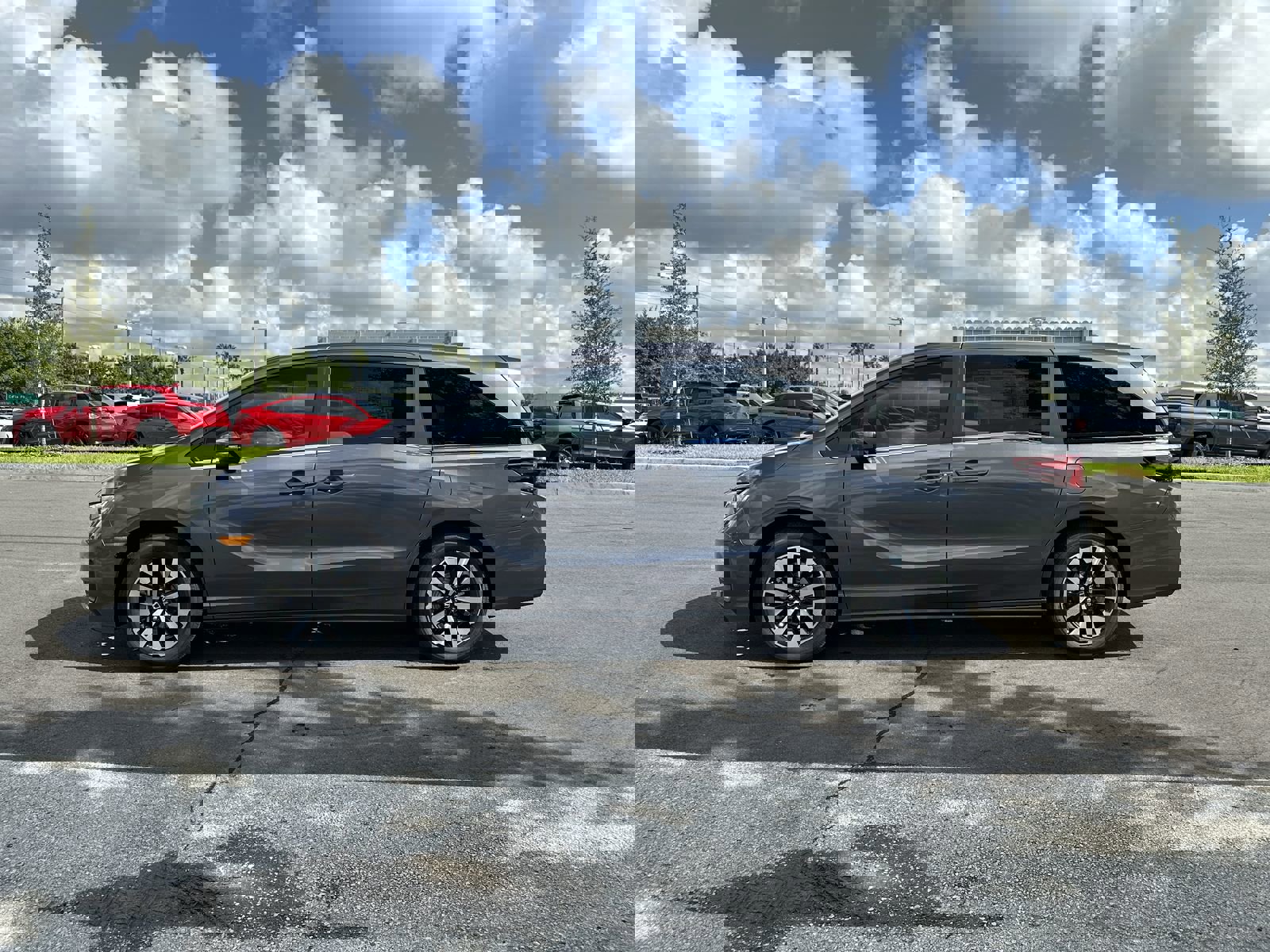 New 2026 Honda Odyssey EX-L image 4