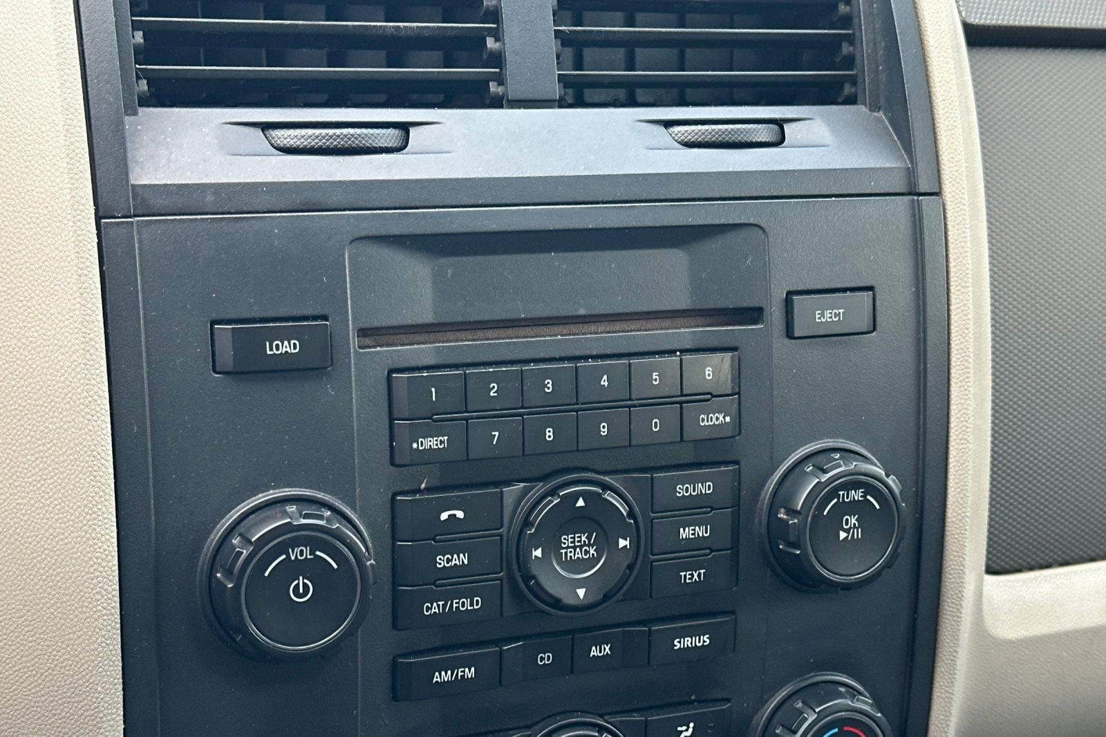 Used 2010 Ford Escape XLS image 18