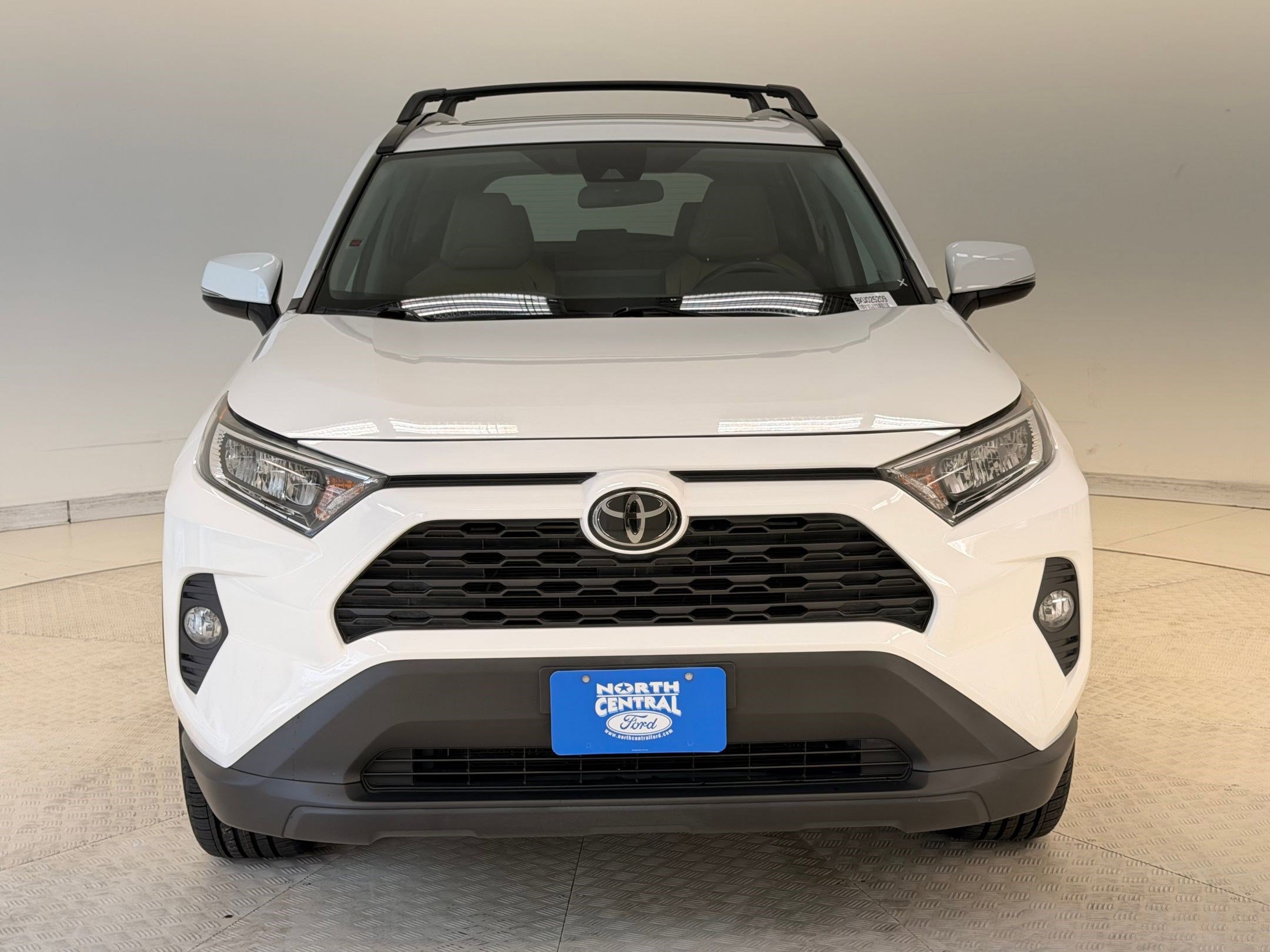 Used 2019 Toyota RAV4 XLE Premium image 6