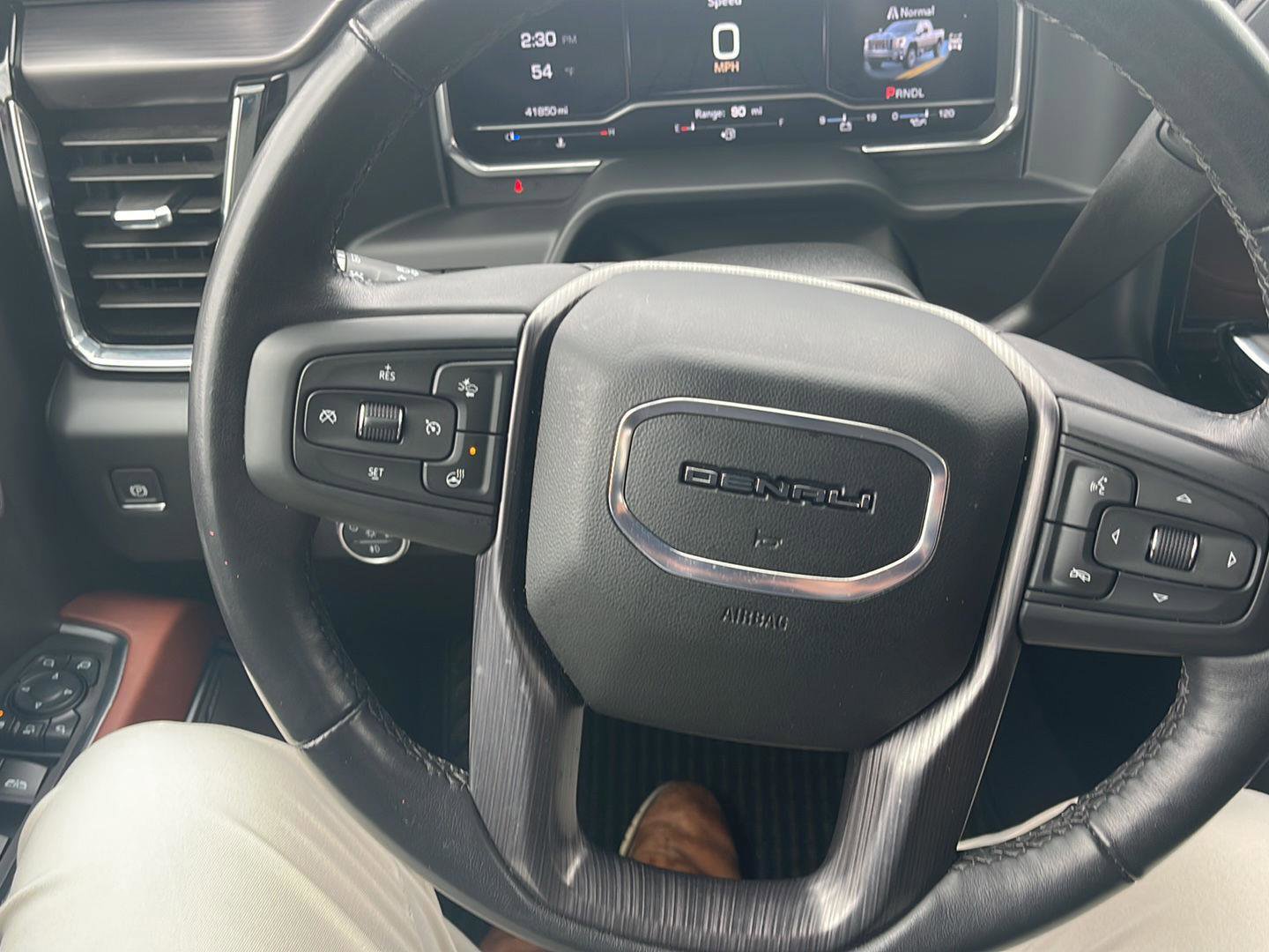 Used 2024 GMC Sierra 3500 Denali Ultimate image 14