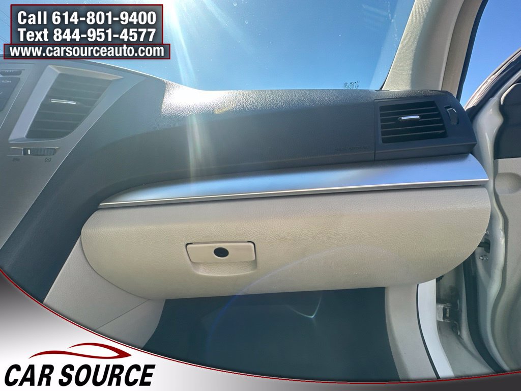 Used 2012 Subaru Outback 2.5i Premium w/ All-Weather Pkg AWD/4WD image 31