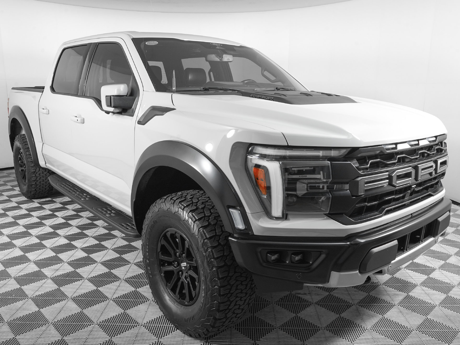 Used 2024 Ford F150 Raptor AWD/4WD image 3