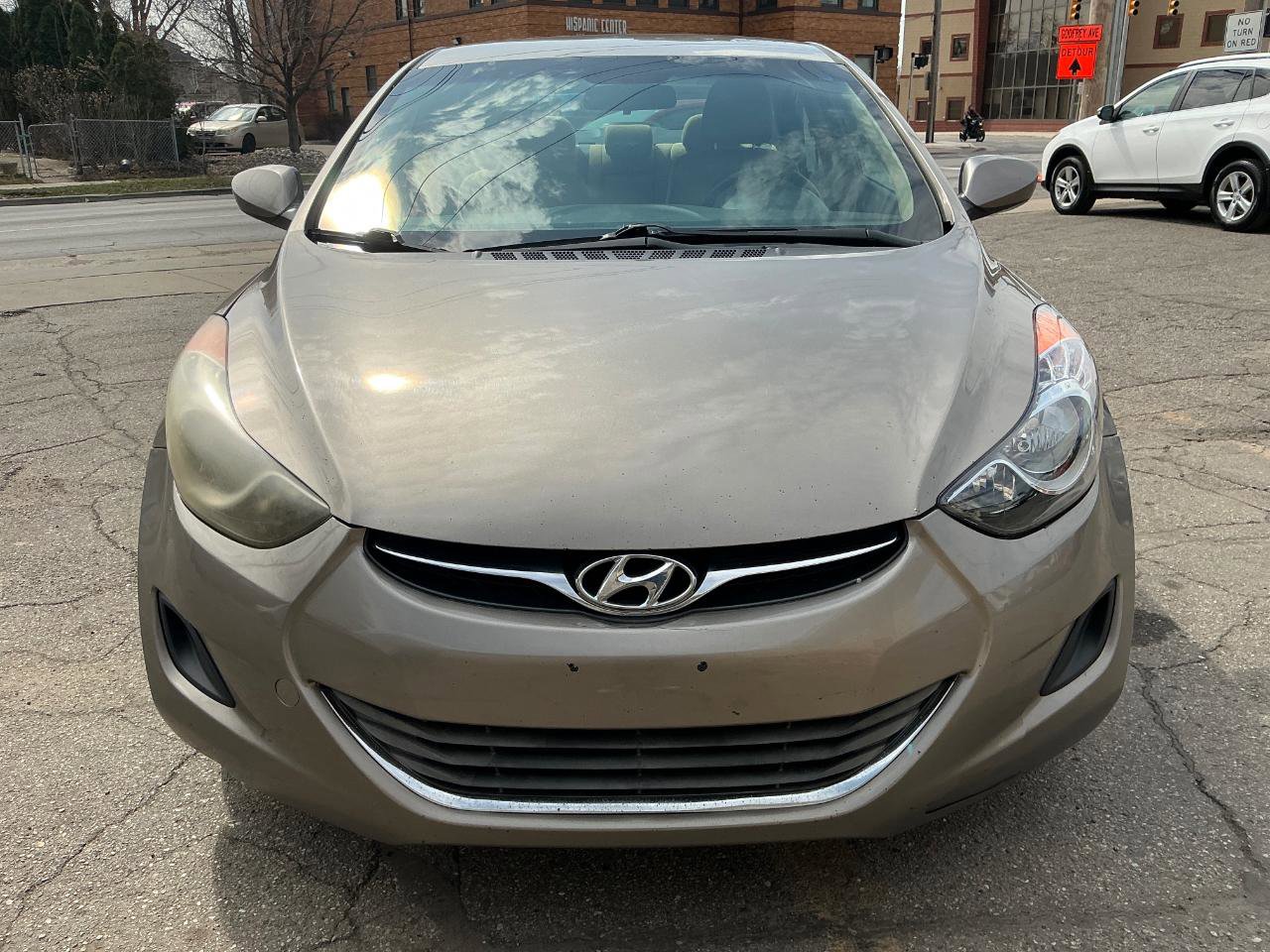 Used 2013 Hyundai Elantra GLS FWD image 8
