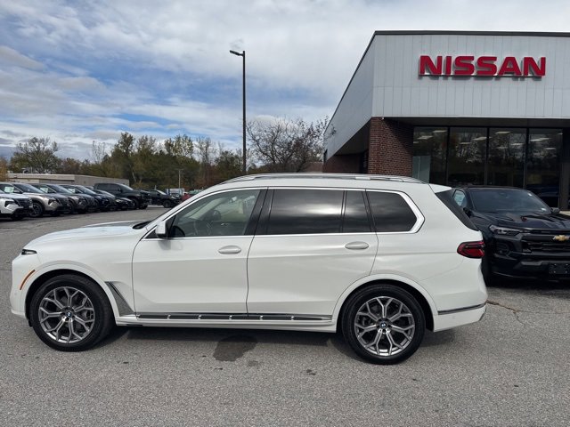Used 2024 BMW X7 xDrive40i image 47