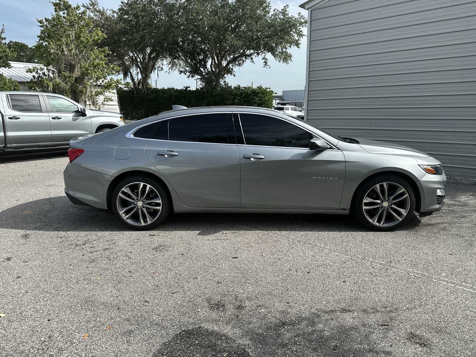 Used 2023 Chevrolet Malibu LT FWD image 7