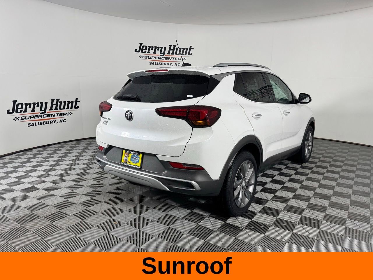 Used 2023 Buick Encore GX Essence w/ Experience Buick Package image 7