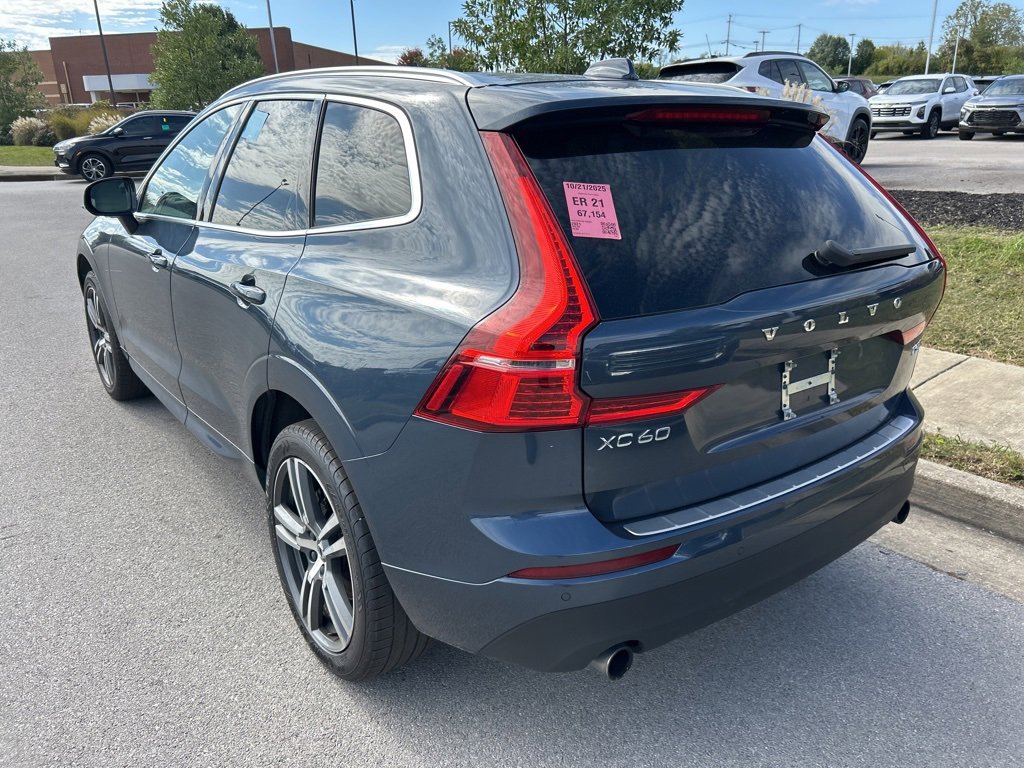 Used 2021 Volvo XC60 T5 Momentum w/ Advanced Package image 7