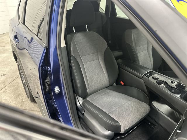 Used 2023 Nissan Rogue SV image 26