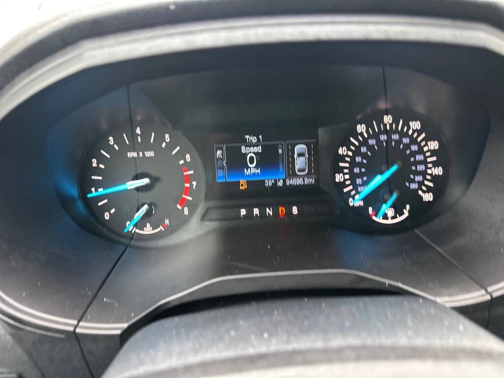 Used 2019 Ford Edge SE image 13