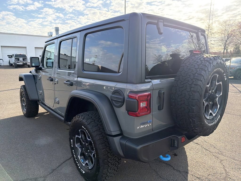 Used 2023 Jeep Wrangler Unlimited Rubicon 4xe w/ Cold Weather Group AWD/4WD image 4