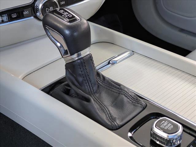 Used 2019 Volvo S60 T5 Momentum image 13