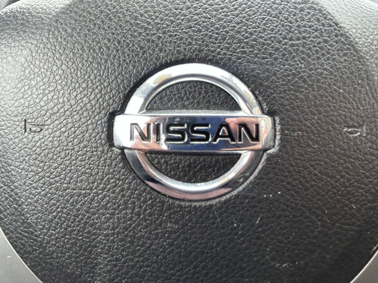 Used 2013 Nissan Rogue S AWD/4WD image 18
