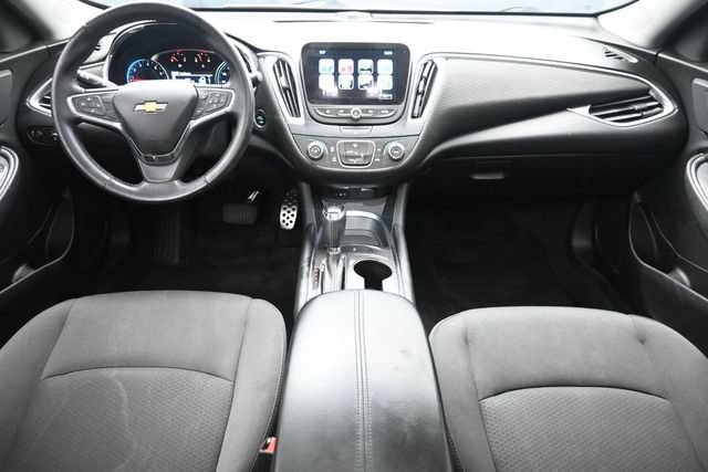 Used 2016 Chevrolet Malibu LT FWD image 21