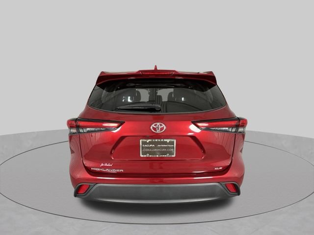 Used 2022 Toyota Highlander XLE FWD image 6