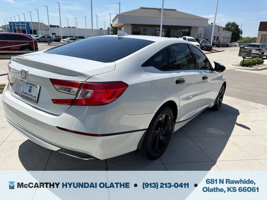 Used 2019 Honda Accord EX image 16