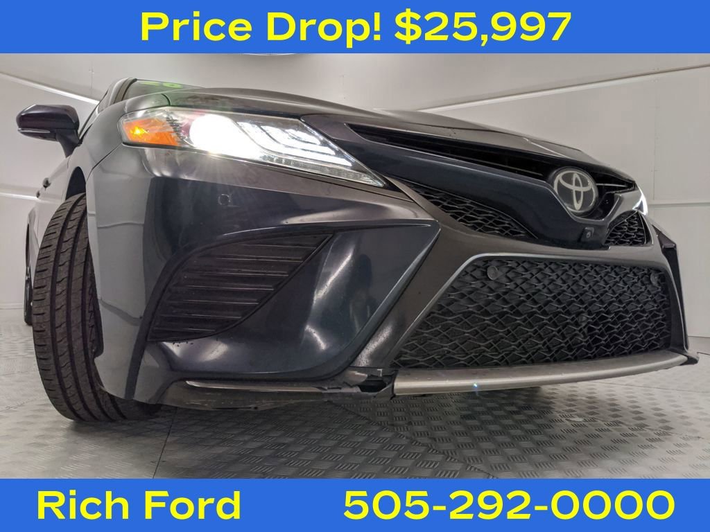 Used 2020 Toyota Camry XSE image 29