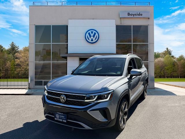 Certified 2022 Volkswagen Taos SEL AWD/4WD image 4