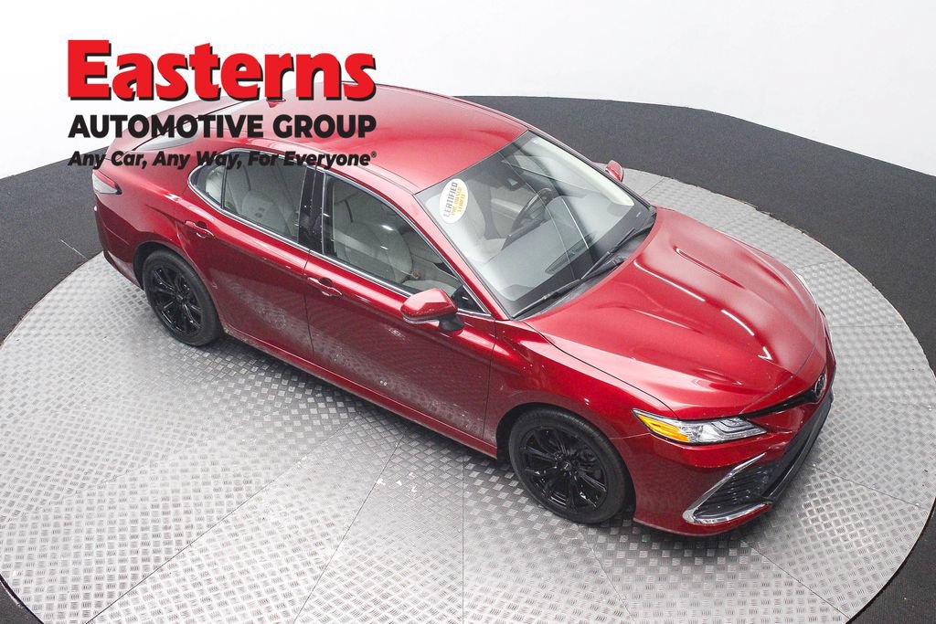 Used 2021 Toyota Camry XLE AWD/4WD image 3