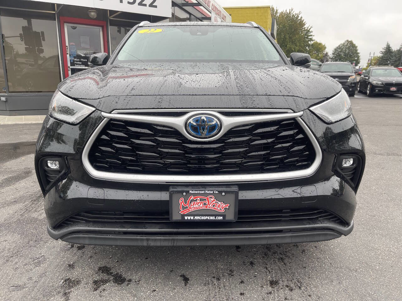 Used 2022 Toyota Highlander XLE image 9