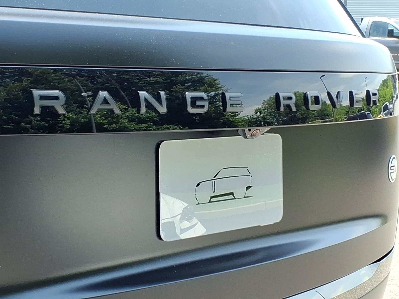 New 2026 Land Rover Range Rover SV AWD/4WD image 19