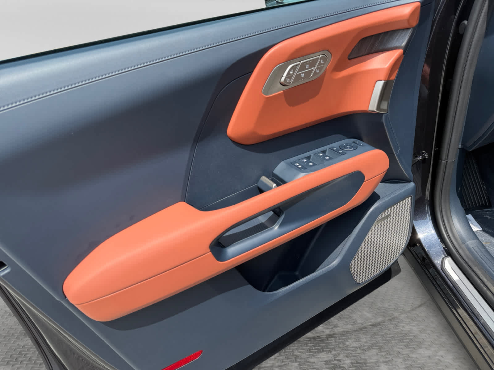 New 2027 Kia Telluride SX Prestige AWD/4WD image 10