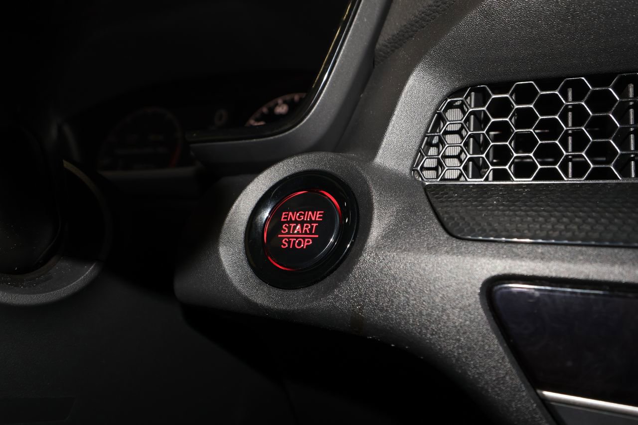 Used 2025 Honda CR-V LX image 15