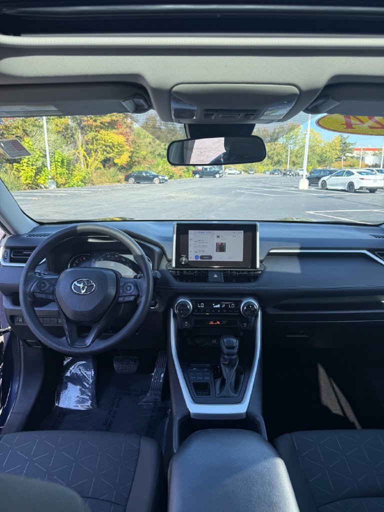 Used 2024 Toyota RAV4 XLE w/ Convenience Package AWD/4WD image 32