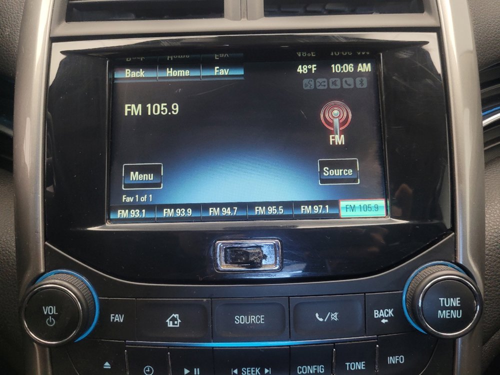 Used 2014 Chevrolet Malibu LT image 25