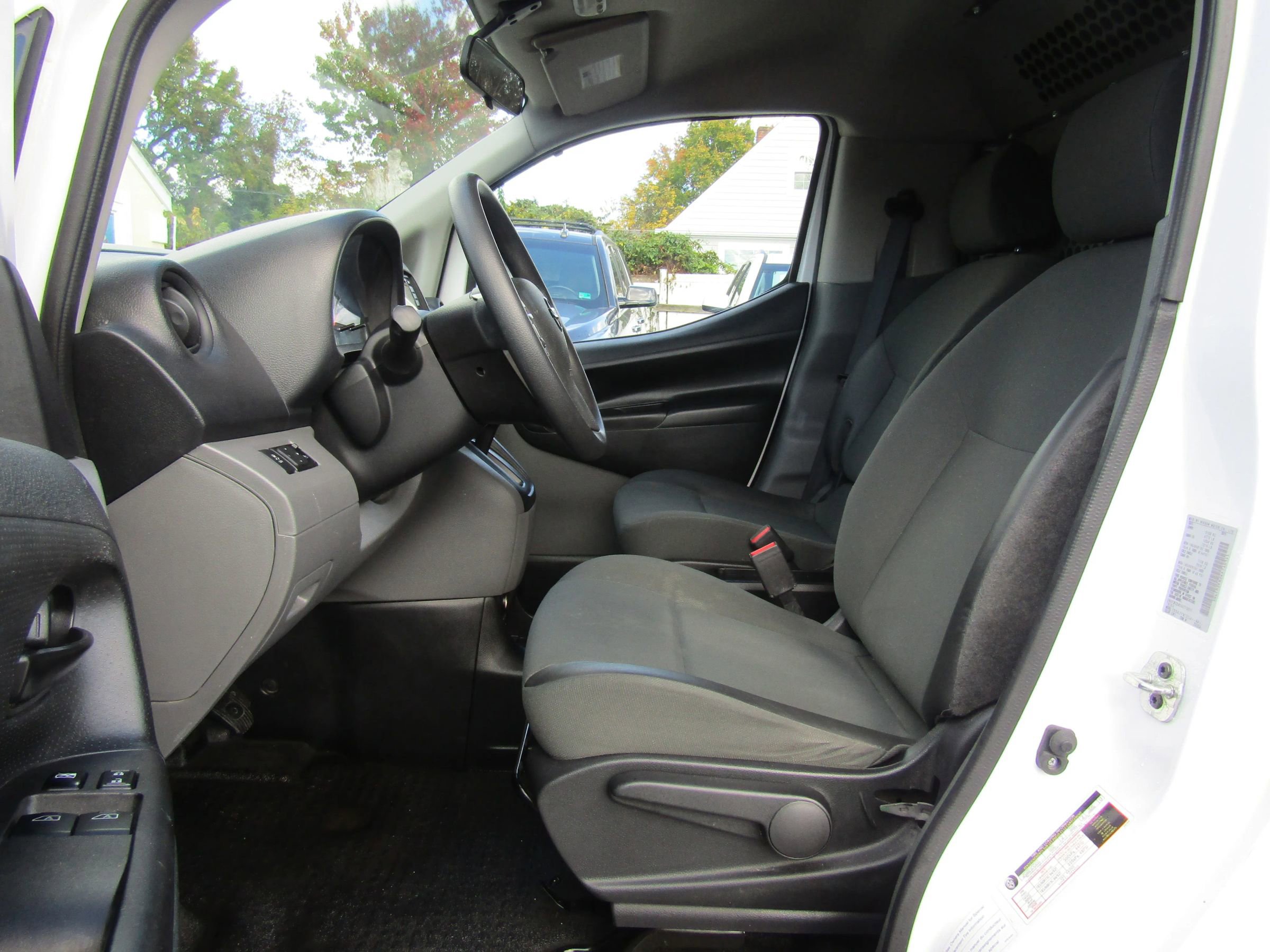 Used 2019 Nissan NV200 SV w/ Back Door Glass Package FWD image 15