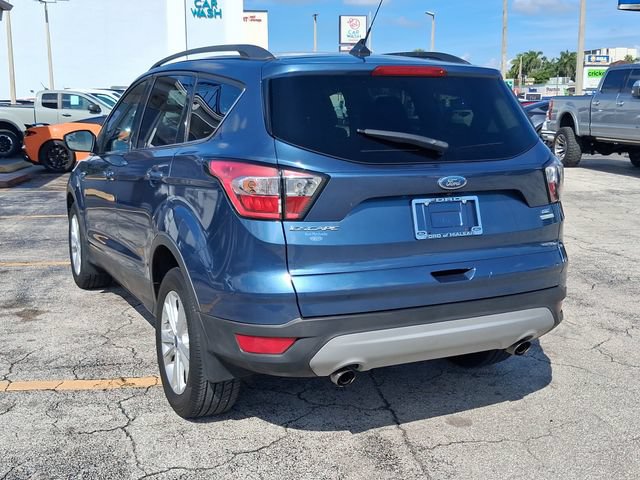 Used 2018 Ford Escape SE w/ SE Sync 3 Package FWD image 3