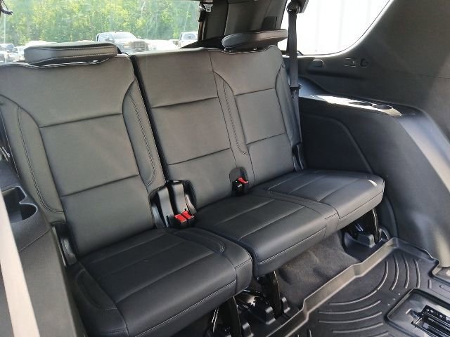 Used 2025 Chevrolet Tahoe Z71 w/ Comfort Package AWD/4WD image 21