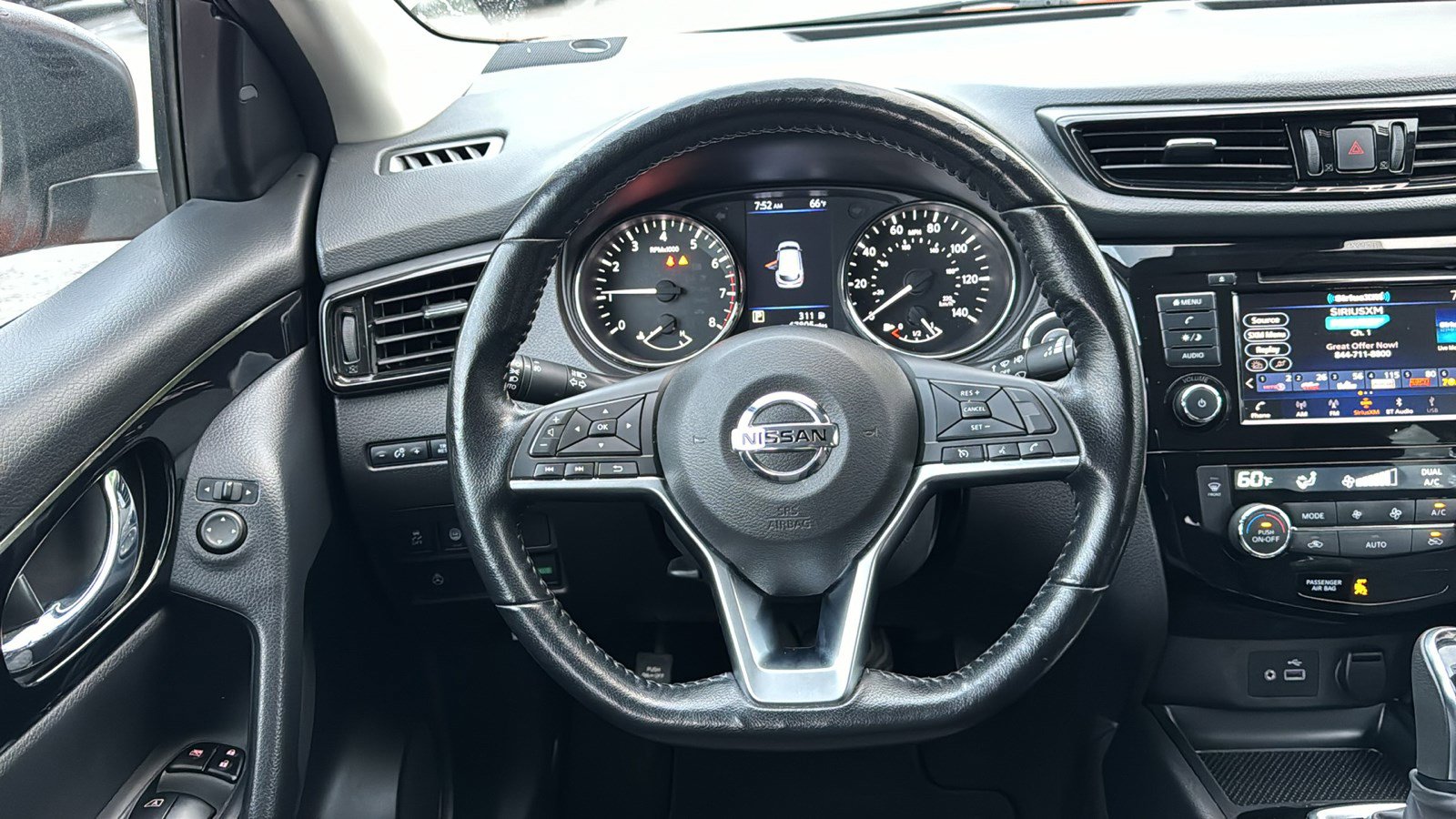 Used 2022 Nissan Rogue Sport SV image 28