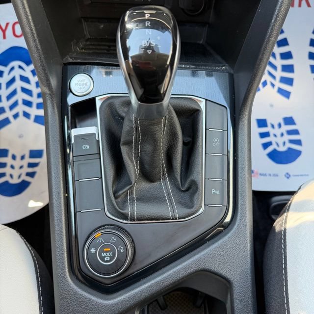 Used 2025 Volkswagen Taos SE AWD/4WD image 21
